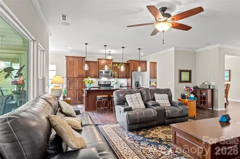 108 Sprucewood Court Advance NC 27006
