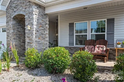 108 Sprucewood Court Advance NC 27006