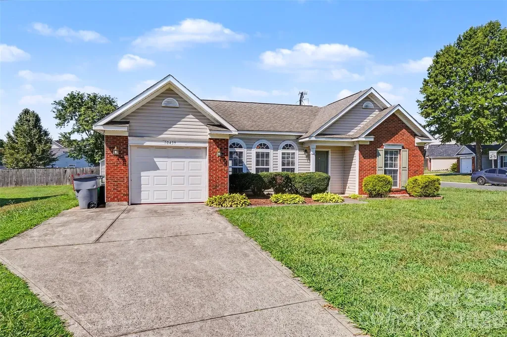10439 Green Hedge Avenue Charlotte NC 28269