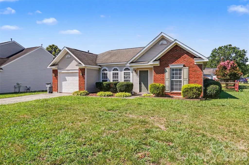 10439 Green Hedge Avenue Charlotte NC 28269
