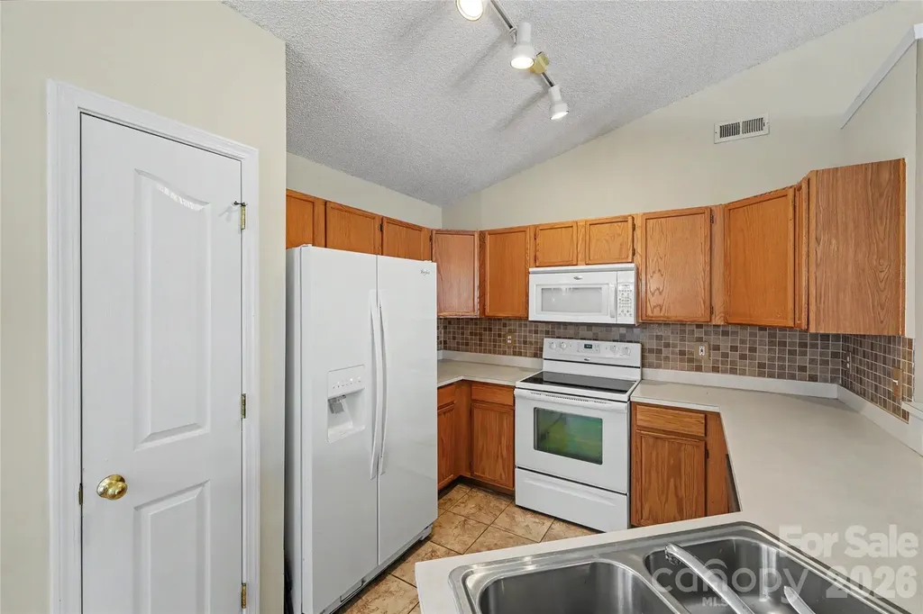 10439 Green Hedge Avenue Charlotte NC 28269