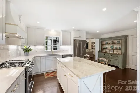 246 S Canterbury Road Charlotte NC 28211