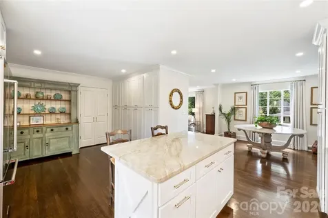246 S Canterbury Road Charlotte NC 28211