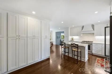 246 S Canterbury Road Charlotte NC 28211