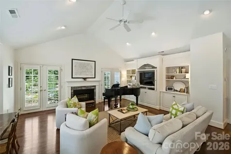 246 S Canterbury Road Charlotte NC 28211