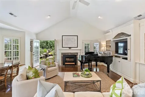 246 S Canterbury Road Charlotte NC 28211