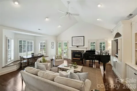 246 S Canterbury Road Charlotte NC 28211