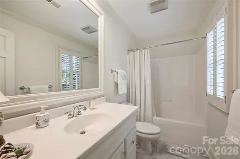 246 S Canterbury Road Charlotte NC 28211