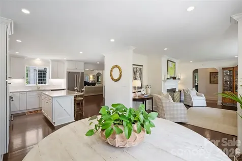 246 S Canterbury Road Charlotte NC 28211