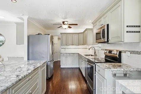 1031 Woodlake Lane Tega Cay SC 29708