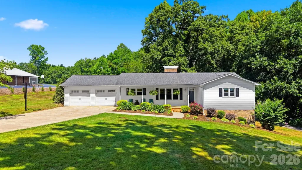 4421 Calico Road Lenoir NC 28645