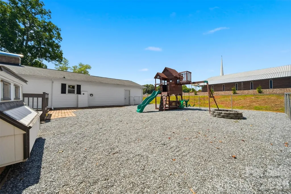 4421 Calico Road Lenoir NC 28645