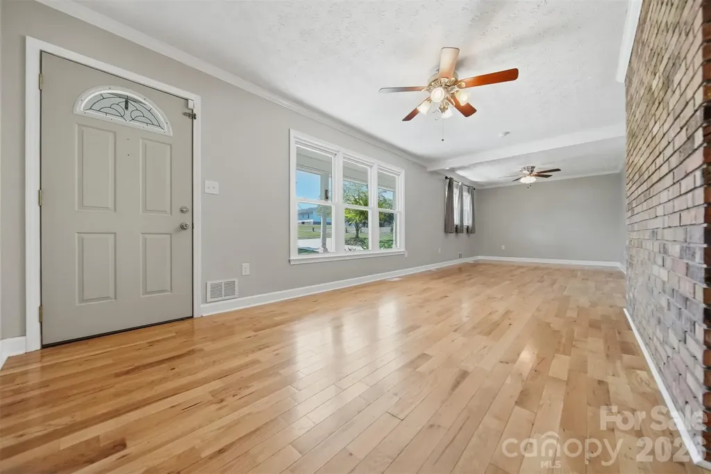 4421 Calico Road Lenoir NC 28645