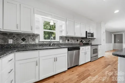 4421 Calico Road Lenoir NC 28645