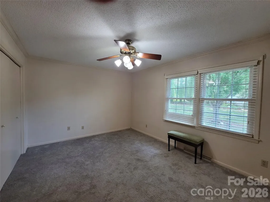 2318 Shaw Avenue Gastonia NC 28054