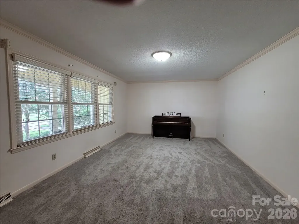 2318 Shaw Avenue Gastonia NC 28054