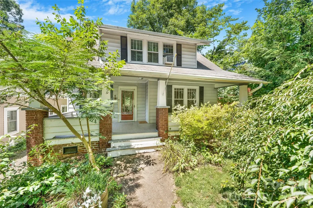 109 Forest Hill Drive Asheville NC 28803