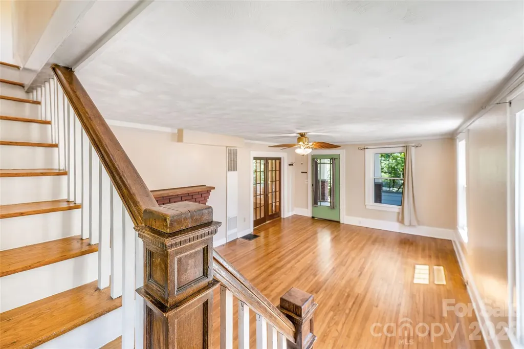 109 Forest Hill Drive Asheville NC 28803