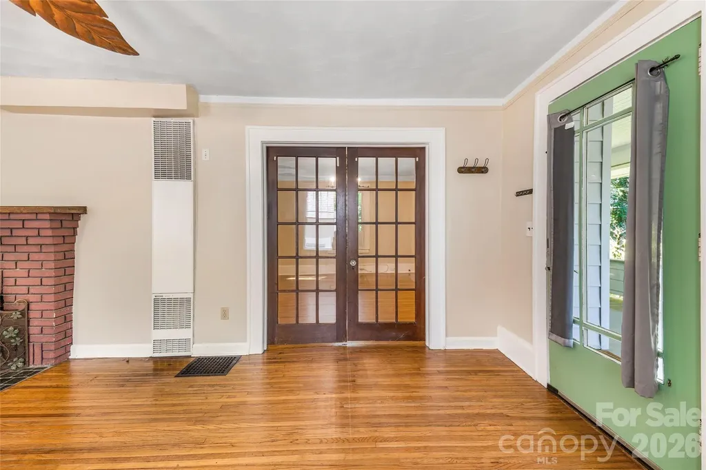 109 Forest Hill Drive Asheville NC 28803