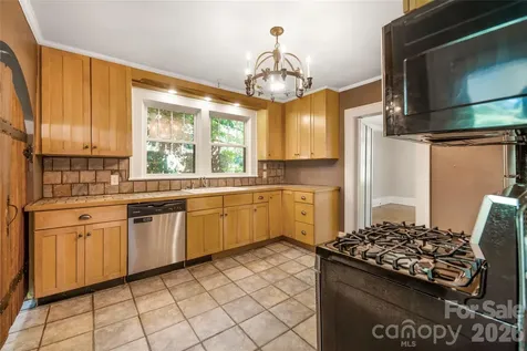 109 Forest Hill Drive Asheville NC 28803