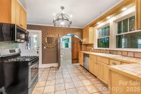 109 Forest Hill Drive Asheville NC 28803