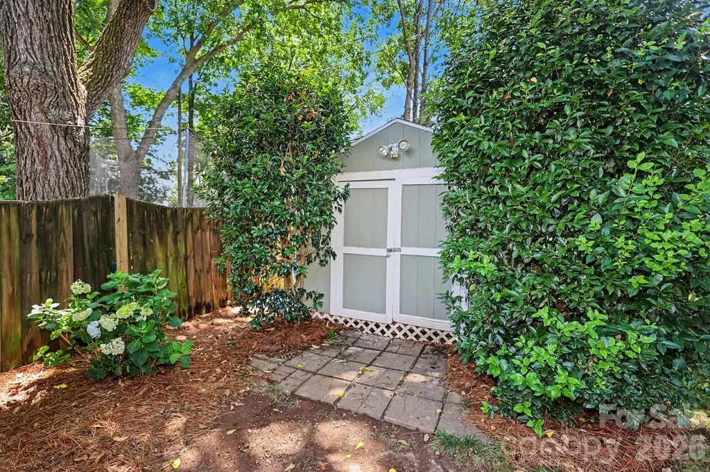 314 E Kingston Avenue E Charlotte NC 28203