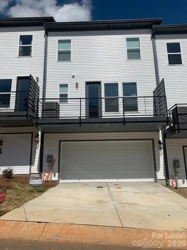 2324 Donnelly Hills Lane Charlotte NC 28262