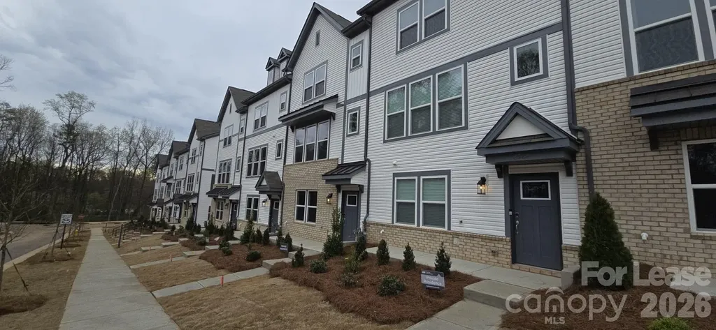 2324 Donnelly Hills Lane Charlotte NC 28262