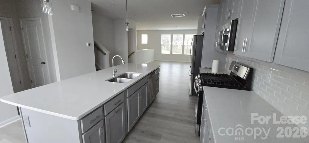 2324 Donnelly Hills Lane Charlotte NC 28262