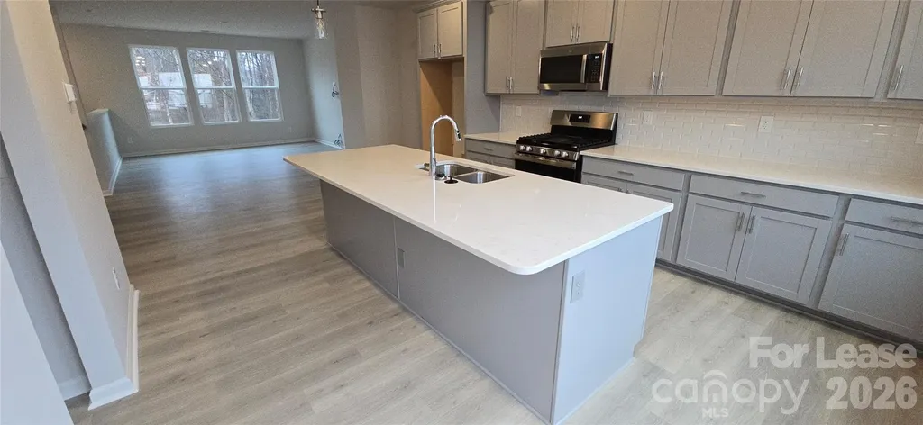 2324 Donnelly Hills Lane Charlotte NC 28262