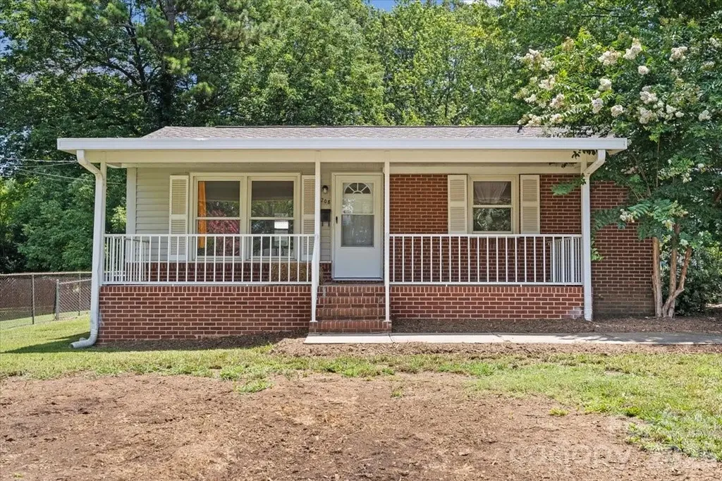 208 Tomberlin Road Mount Holly NC 28120