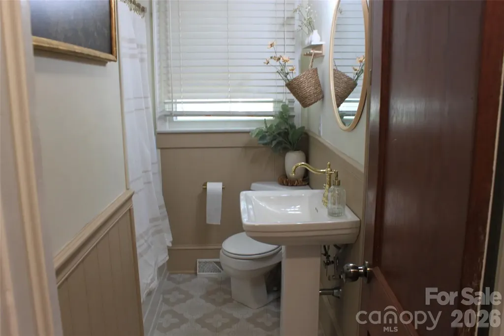 206 Bentwood Drive Forest City NC 28043