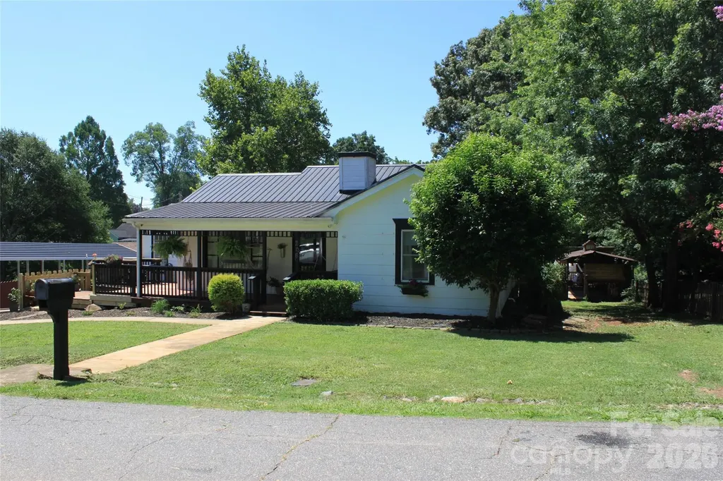206 Bentwood Drive Forest City NC 28043