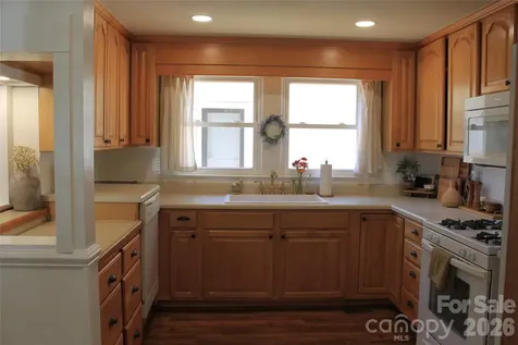 206 Bentwood Drive Forest City NC 28043