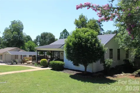 206 Bentwood Drive Forest City NC 28043