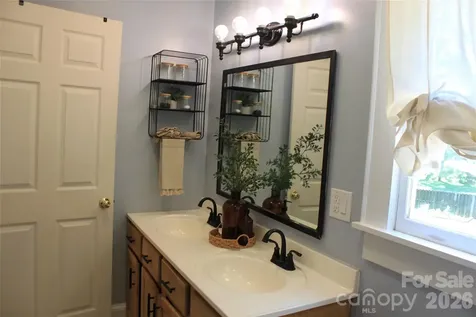 206 Bentwood Drive Forest City NC 28043