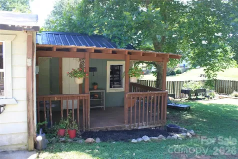 206 Bentwood Drive Forest City NC 28043