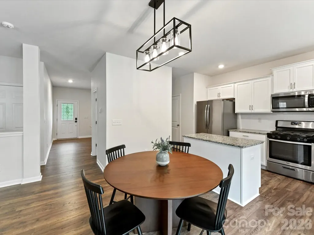 724 Larmore Avenue Charlotte NC 28216