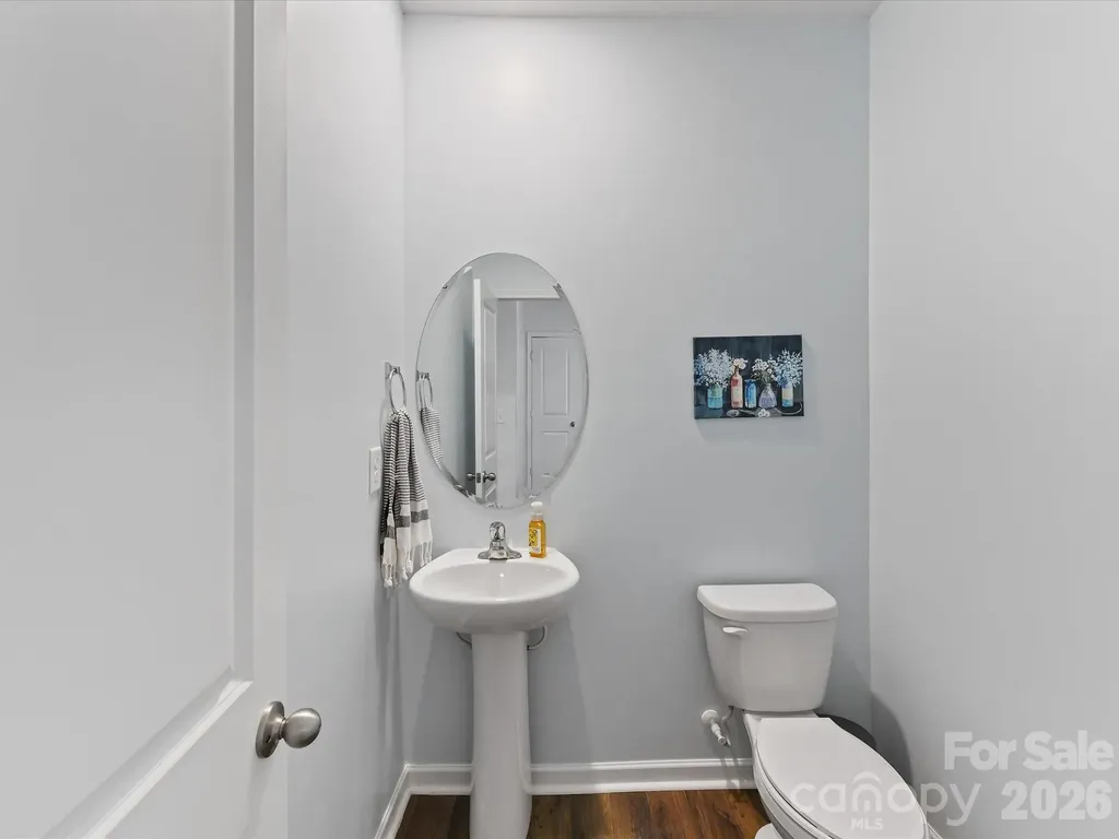 724 Larmore Avenue Charlotte NC 28216