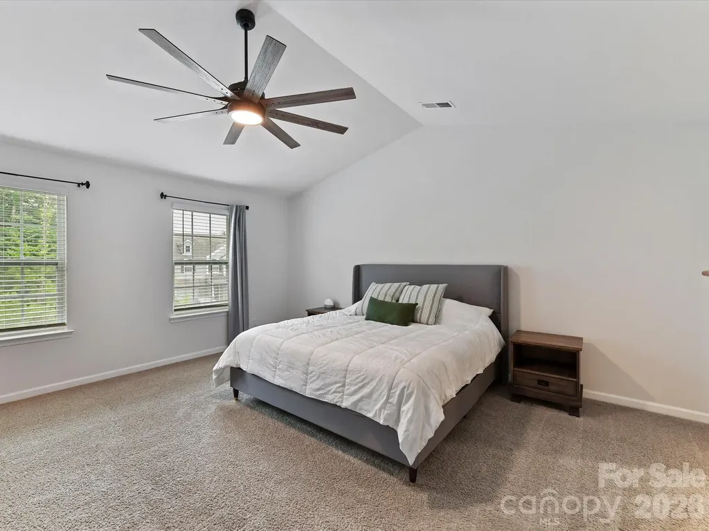 724 Larmore Avenue Charlotte NC 28216
