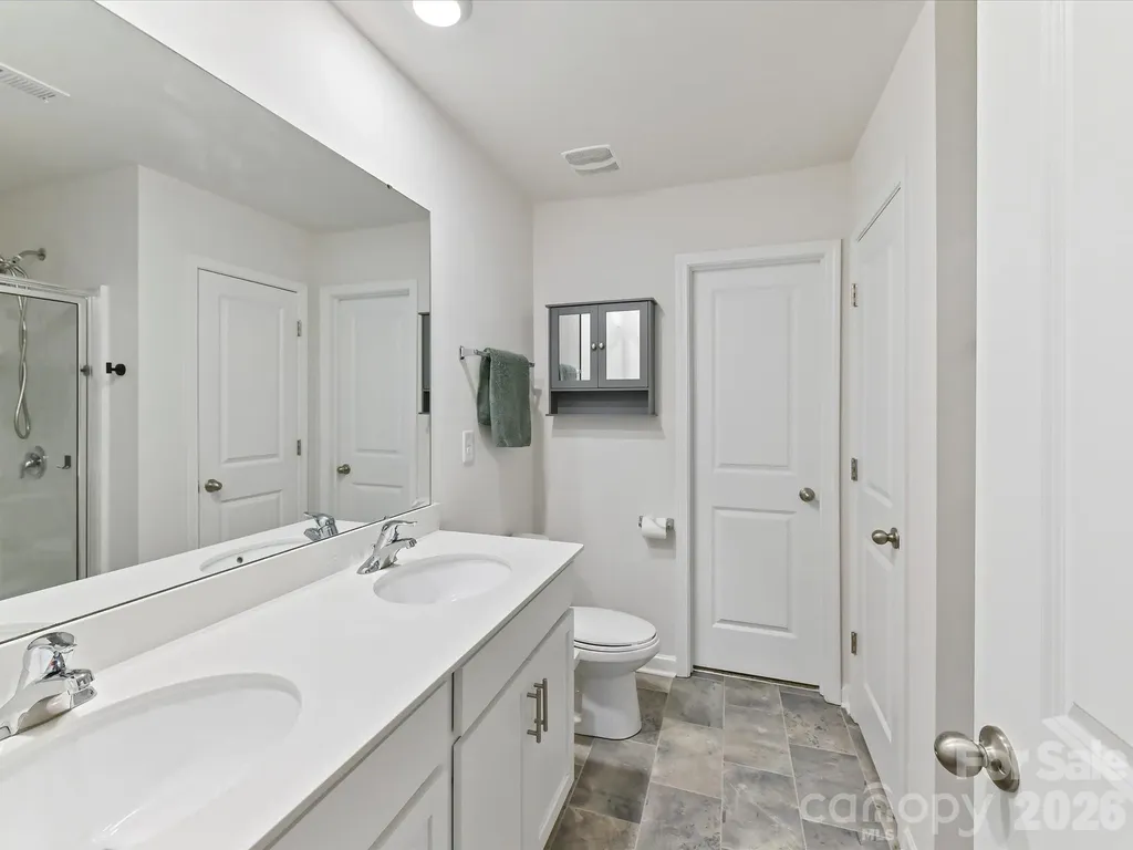 724 Larmore Avenue Charlotte NC 28216