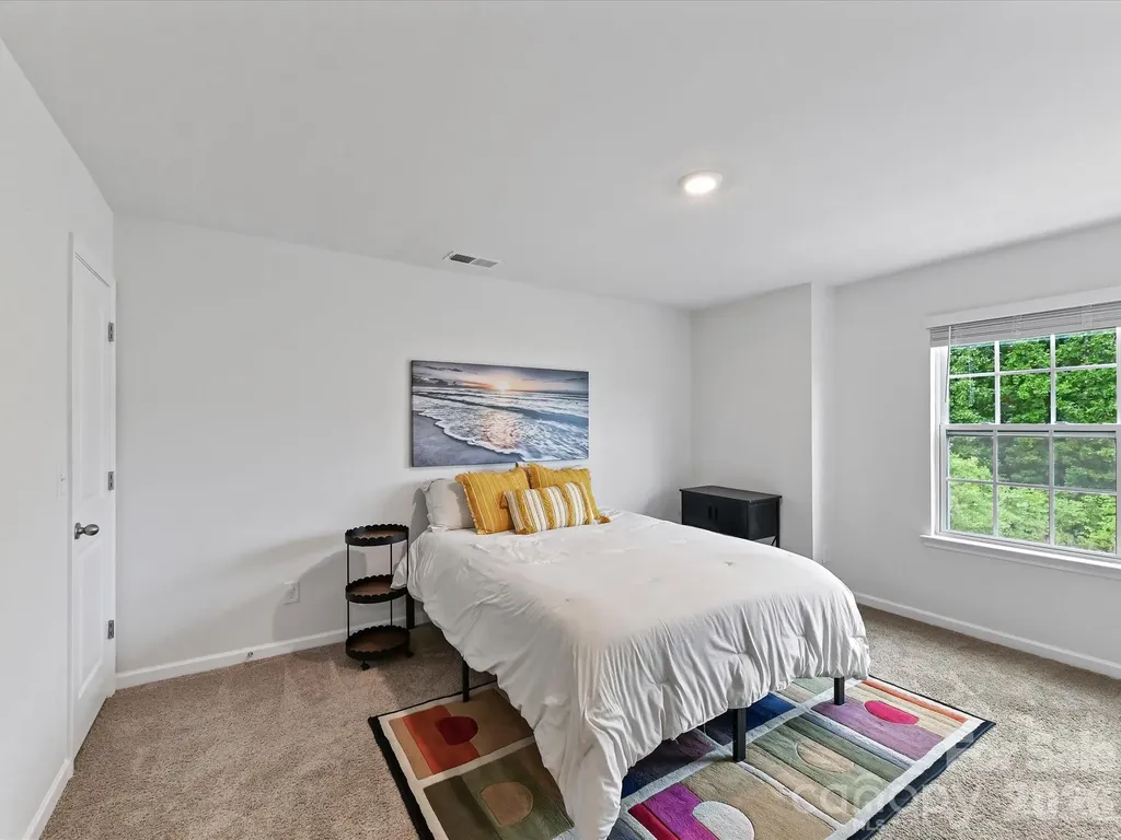 724 Larmore Avenue Charlotte NC 28216