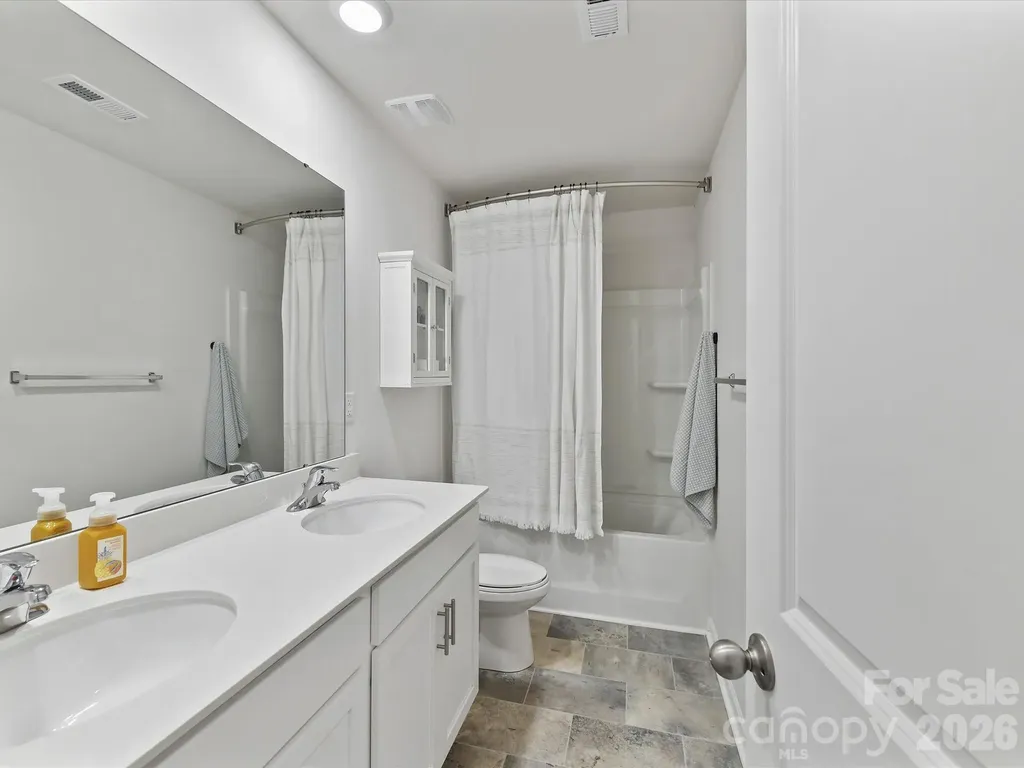724 Larmore Avenue Charlotte NC 28216