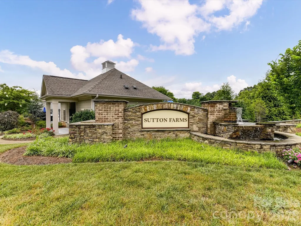 724 Larmore Avenue Charlotte NC 28216