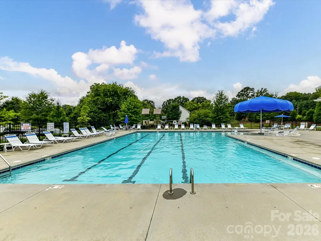 724 Larmore Avenue Charlotte NC 28216