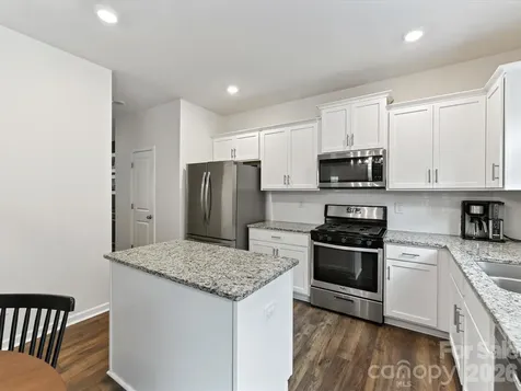 724 Larmore Avenue Charlotte NC 28216