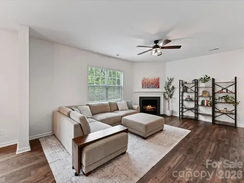 724 Larmore Avenue Charlotte NC 28216