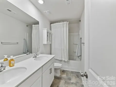 724 Larmore Avenue Charlotte NC 28216