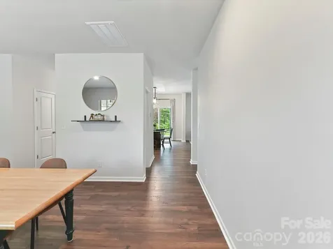 724 Larmore Avenue Charlotte NC 28216