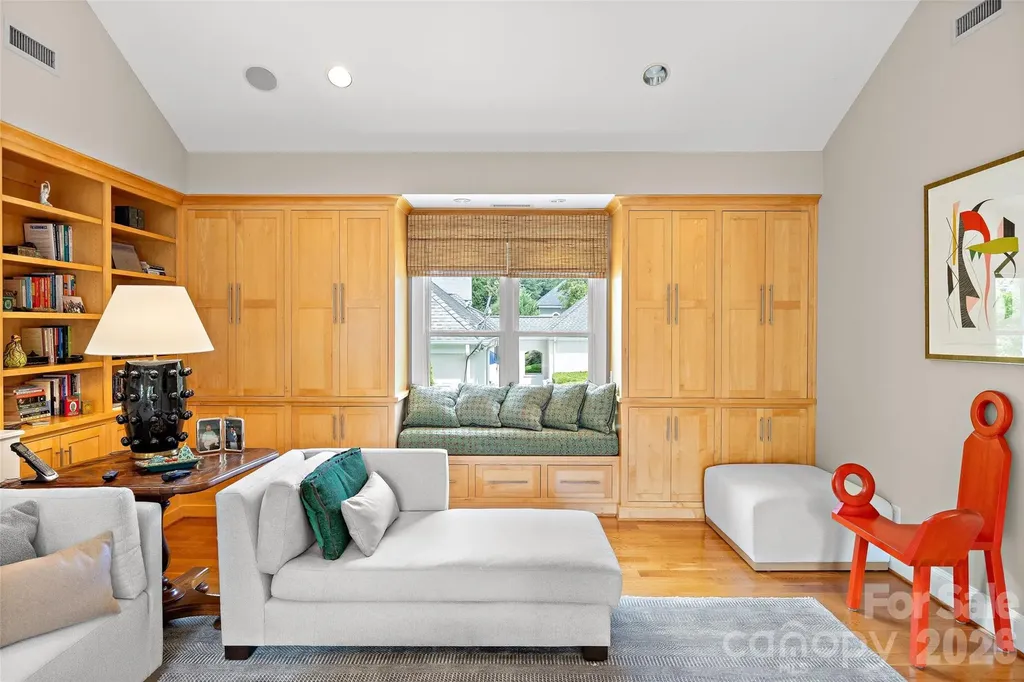 5411 Mirabell Road Charlotte NC 28226